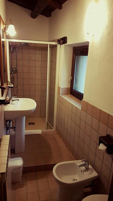 Il Fienile Villa Barete Eksteriør billede